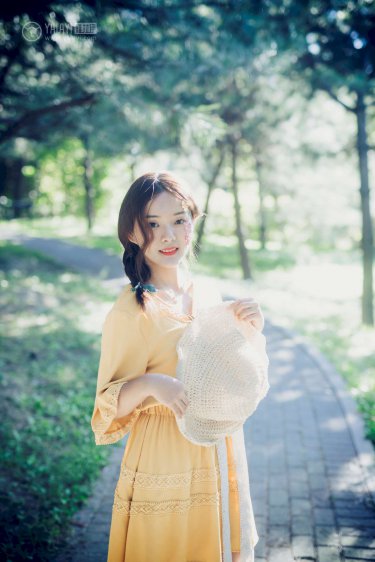 女人与狼拘配A片